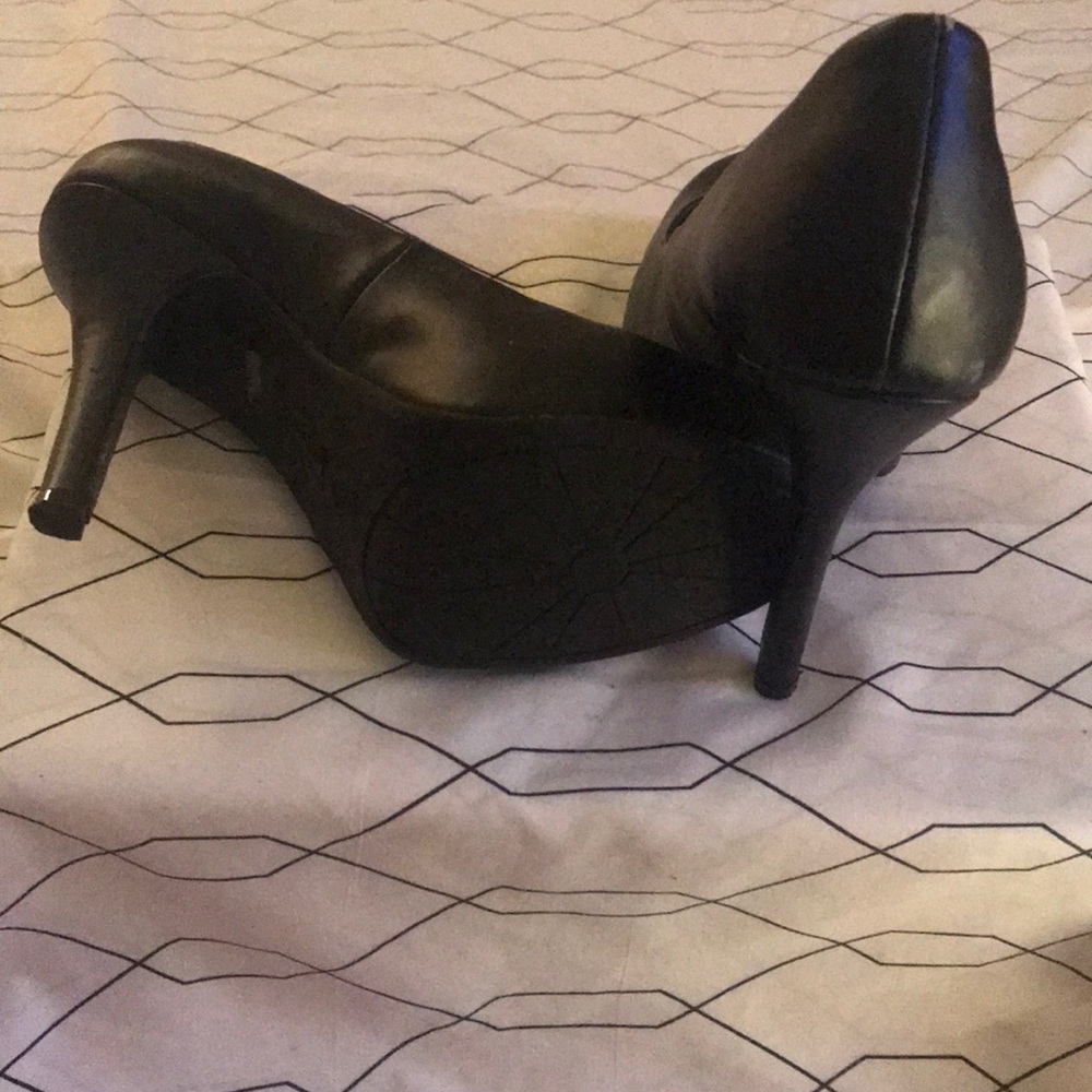 High heels - Picture 4 of 4